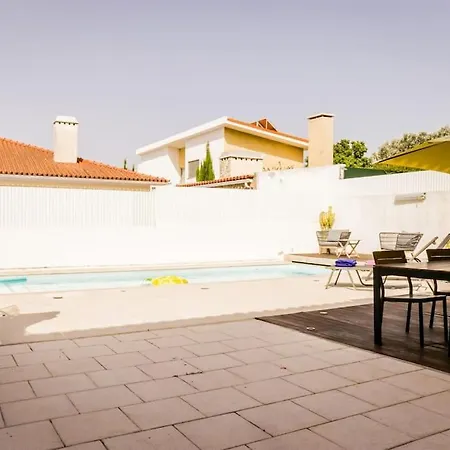 Ramiro Villa *