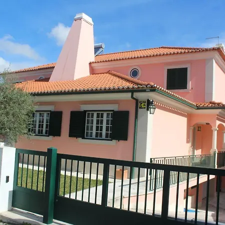 Ramiro Villa *